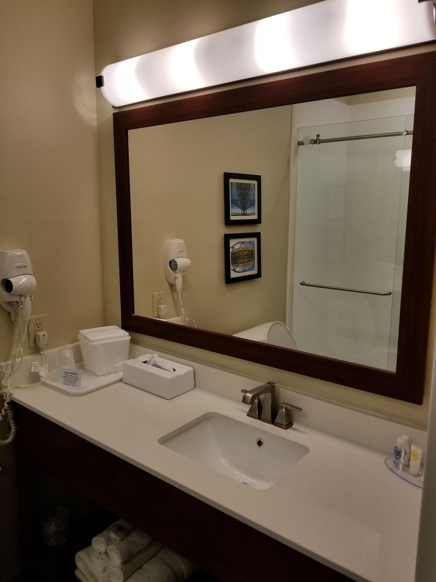 Sonesta Essential - Baton Rouge Airport Hotel Ngoại thất bức ảnh