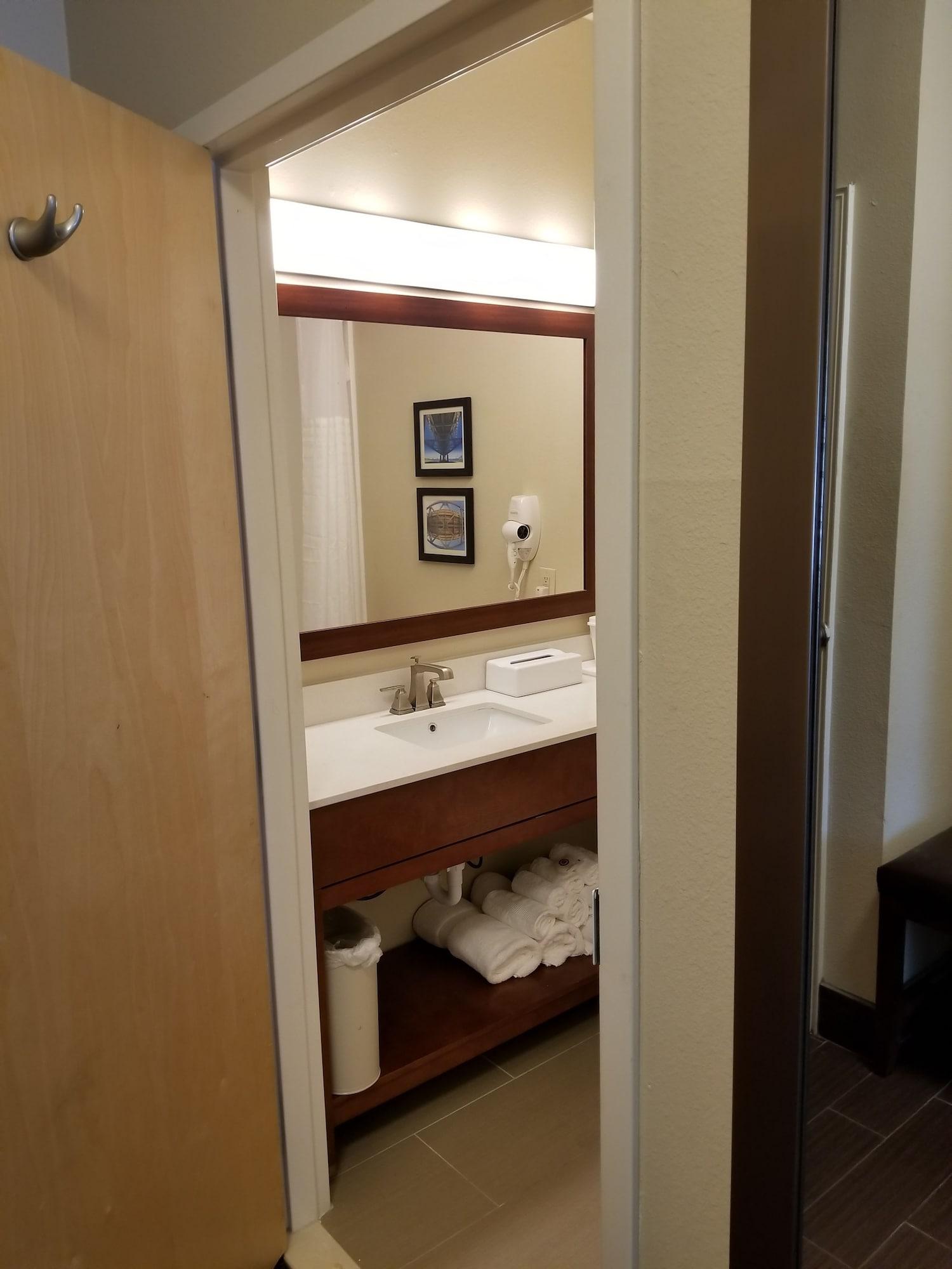 Sonesta Essential - Baton Rouge Airport Hotel Ngoại thất bức ảnh